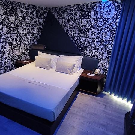 Motel Avenue Лейрія Екстер'єр фото